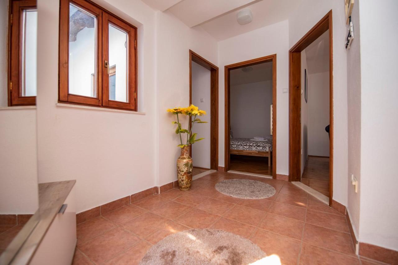 Apartman Nina Stari Grad Trebin Dış mekan fotoğraf